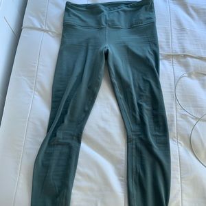 Athleta Stone Green 7/8 Length Leggings